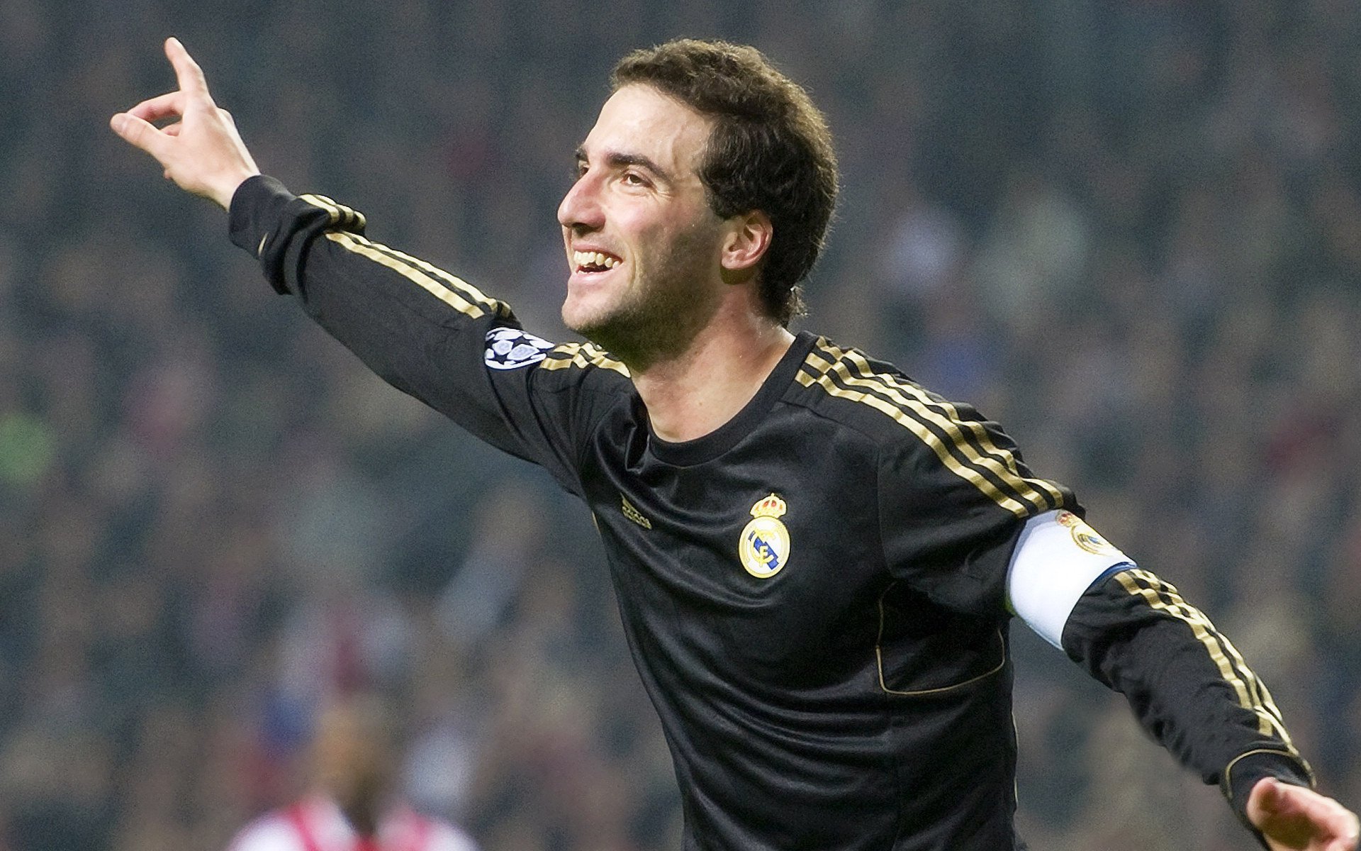 绝妙配合:队友间极致化学反应展示,绝妙的配合